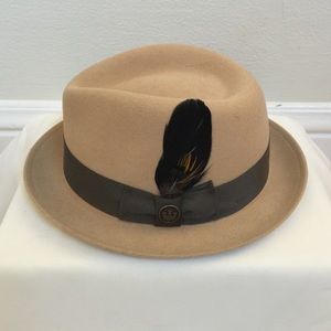 Tan Felt Fedora by Goorin Bros, SZ L
